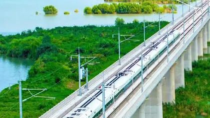 初级经济师考试好考吗-初级经济师考试不难。